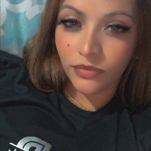 Meet your Posher, Kassandra